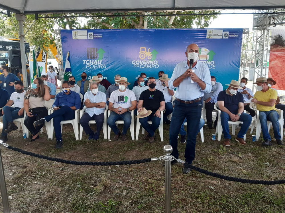 Ismael Crispin Assina Termo De Parceria Para Revitalização De Praça Em Pimenta Bueno E Prestigia 8682